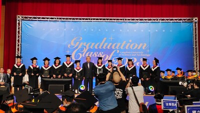 112-06-10111樂齡大學畢業典禮及學士照團拍
